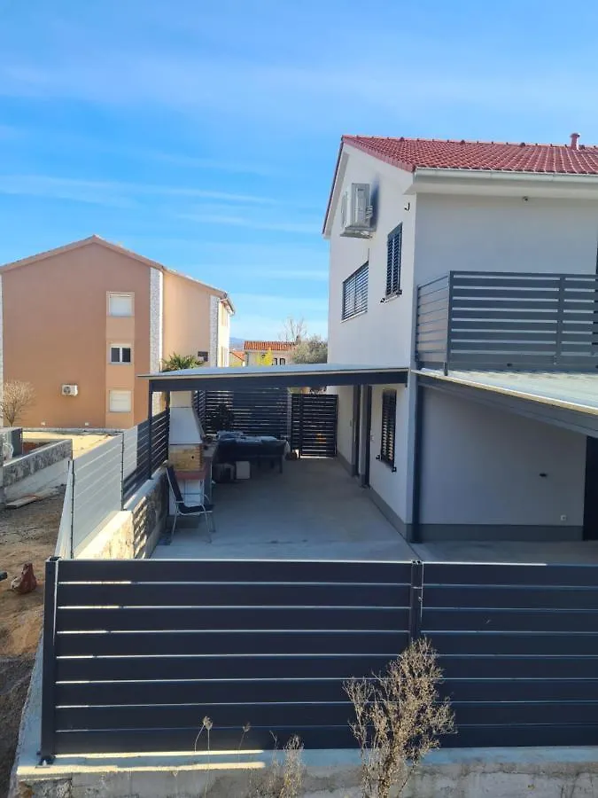 Villa Carpe Diem Vantacici 0*,